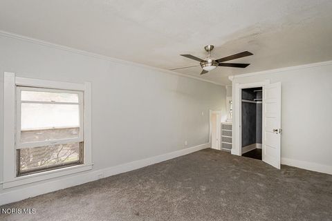 Tiny photo for 2740 Robinwood Avenue, Toledo, OH 43610 (MLS # 10005765)