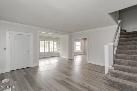 Tiny photo for 2740 Robinwood Avenue, Toledo, OH 43610 (MLS # 10005765)