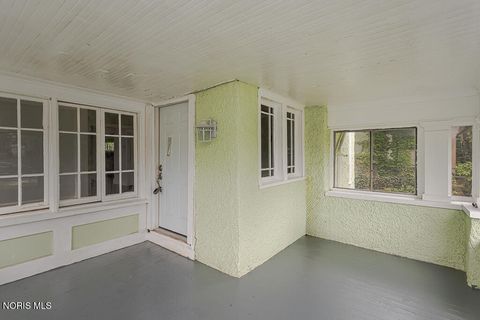 Tiny photo for 2740 Robinwood Avenue, Toledo, OH 43610 (MLS # 10005765)