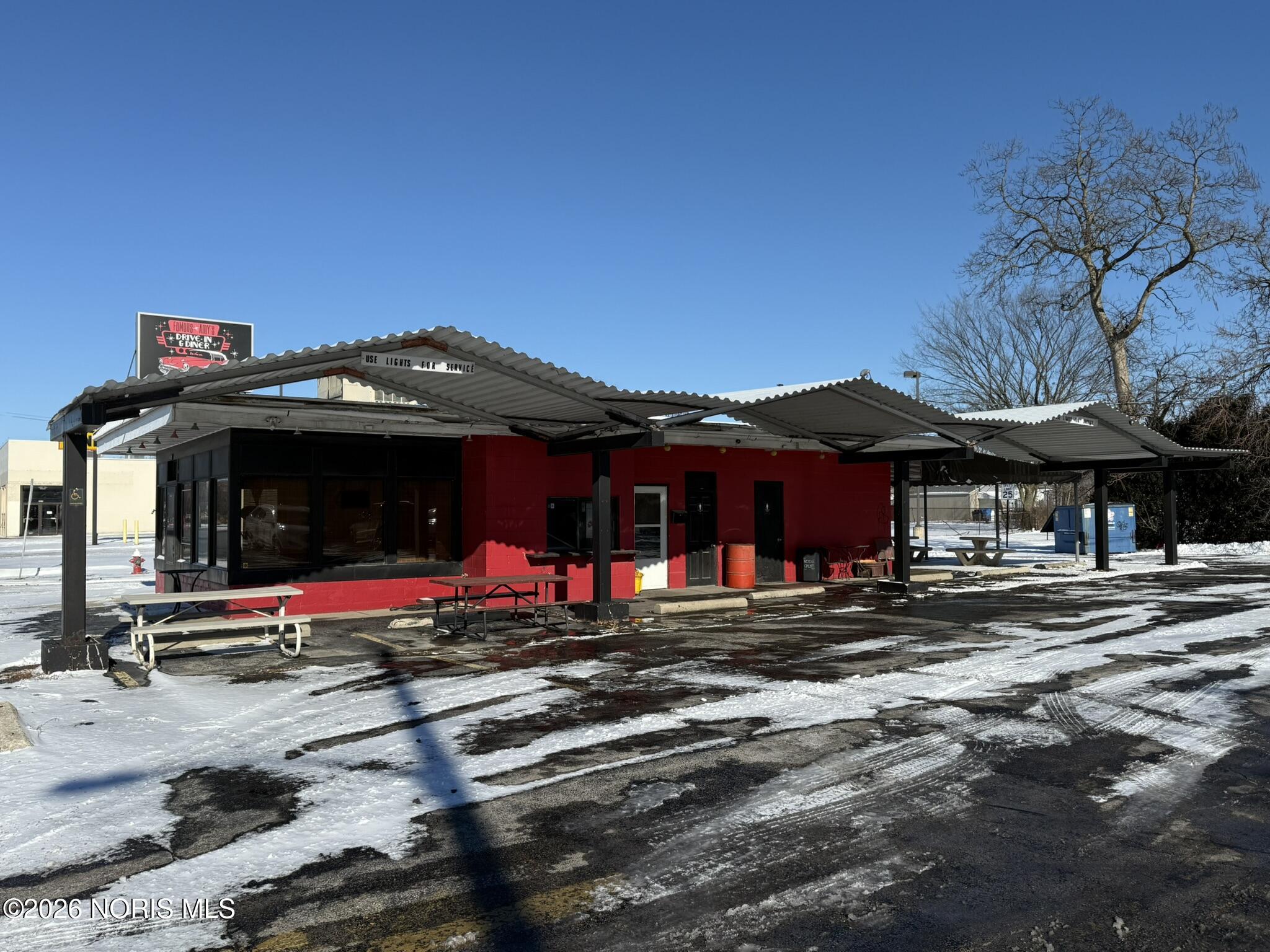 4820 N Summit Street