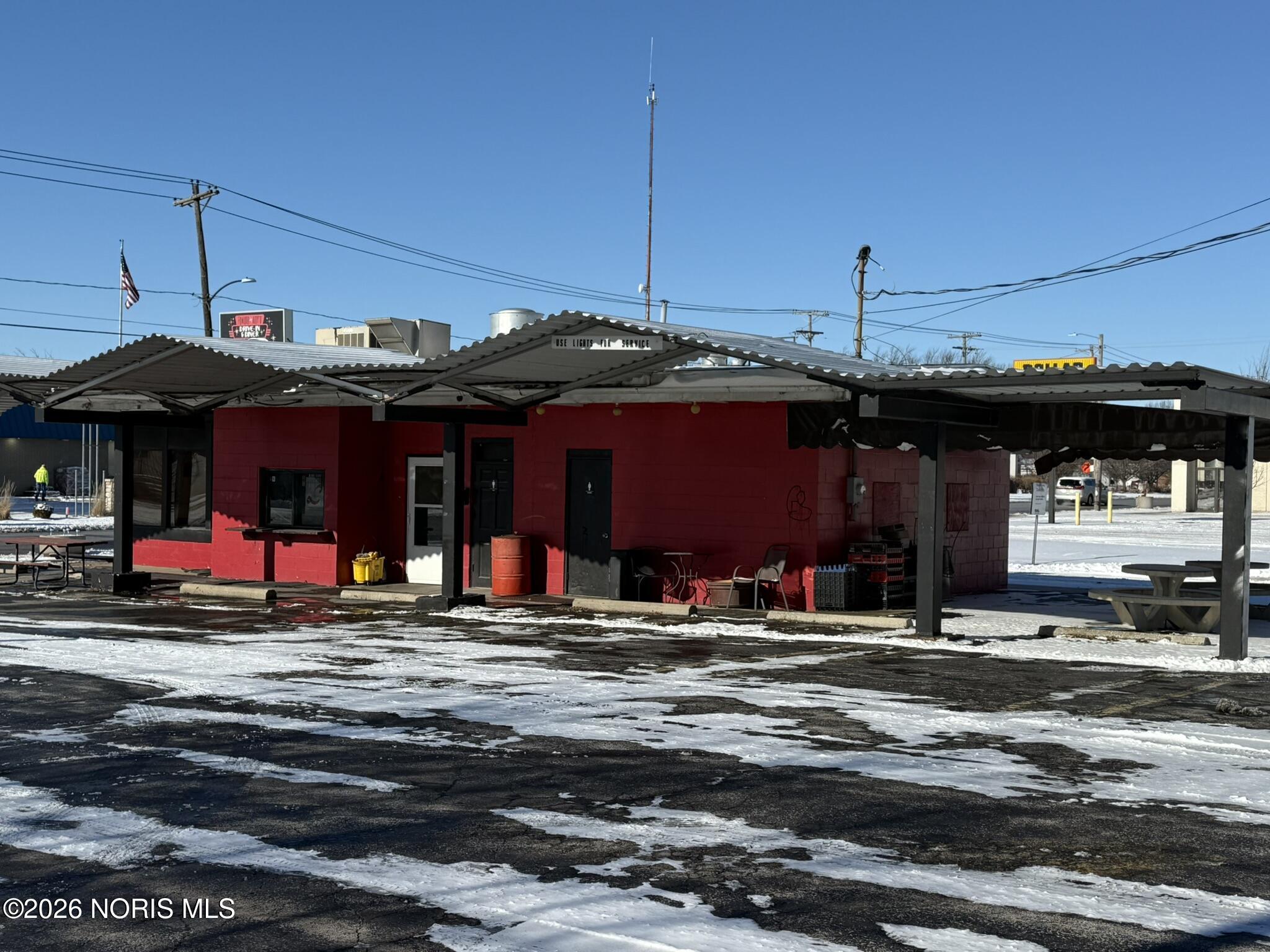 4820 N Summit Street