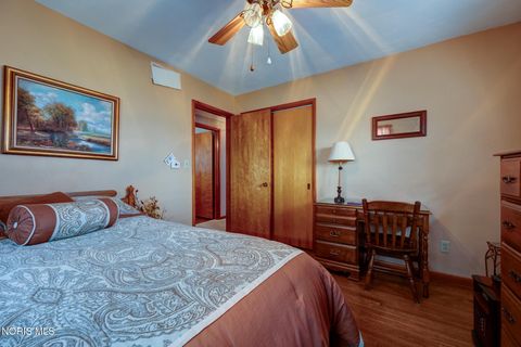 Tiny photo for 30236 Lemoyne Road, Walbridge, OH 43465 (MLS # 10005128)