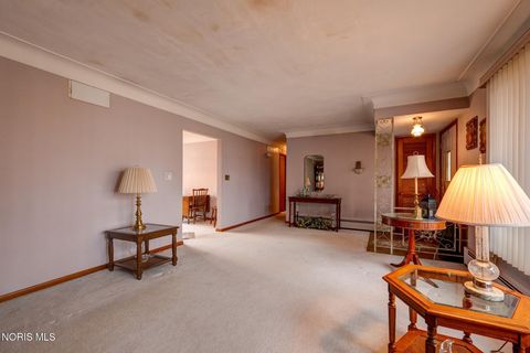 Tiny photo for 30236 Lemoyne Road, Walbridge, OH 43465 (MLS # 10005128)