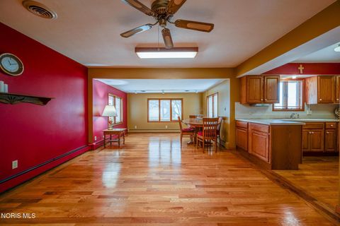 Tiny photo for 30236 Lemoyne Road, Walbridge, OH 43465 (MLS # 10005128)