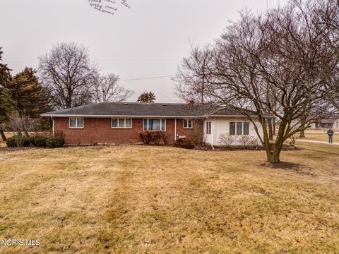 Tiny photo for 30236 Lemoyne Road, Walbridge, OH 43465 (MLS # 10005128)