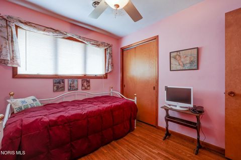 Tiny photo for 30236 Lemoyne Road, Walbridge, OH 43465 (MLS # 10005128)