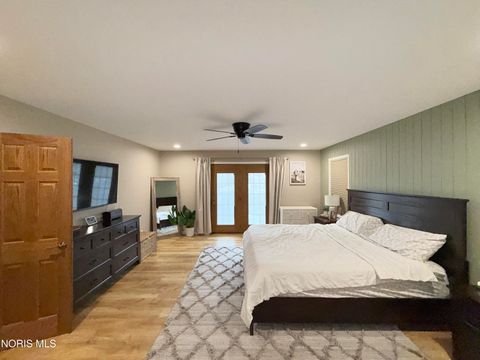 Tiny photo for 1121 Fox Run Road, Findlay, OH 45840 (MLS # 10005488)