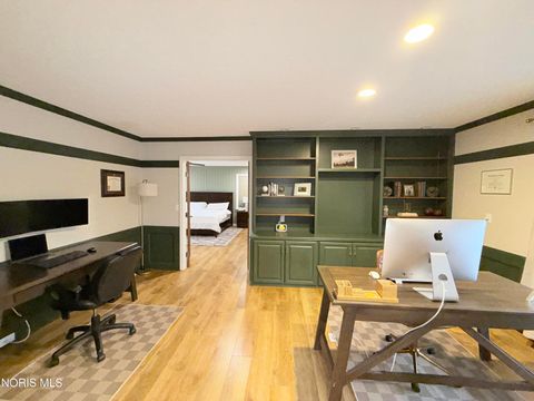 Tiny photo for 1121 Fox Run Road, Findlay, OH 45840 (MLS # 10005488)