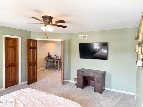 Tiny photo for 1121 Fox Run Road, Findlay, OH 45840 (MLS # 10005488)