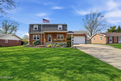 Photo of 1726 Cherry Lane, Findlay, OH 45840 (MLS # 10006267)