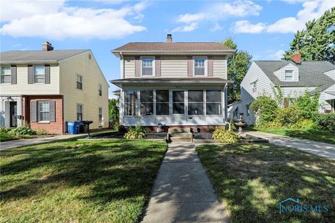 Photo of 3823 Woodmont Road, Toledo, OH 43613 (MLS # 6136932)