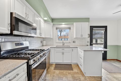 Tiny photo for 2857 113th Street, Toledo, OH 43611 (MLS # 10005736)