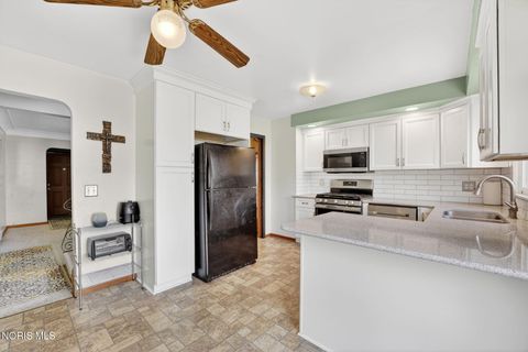 Tiny photo for 2857 113th Street, Toledo, OH 43611 (MLS # 10005736)