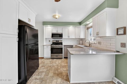 Tiny photo for 2857 113th Street, Toledo, OH 43611 (MLS # 10005736)