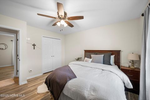 Tiny photo for 7331 Twin Lakes Road, Perrysburg, OH 43551 (MLS # 10001084)