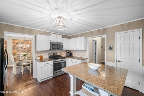 Tiny photo for 7331 Twin Lakes Road, Perrysburg, OH 43551 (MLS # 10001084)