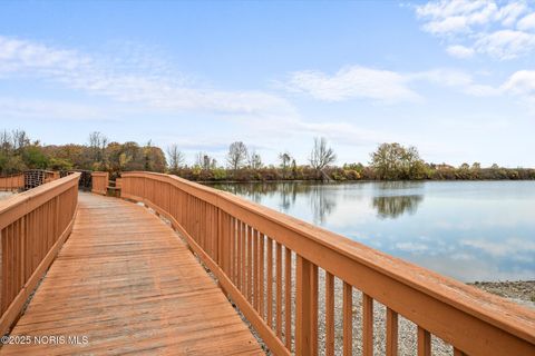 Tiny photo for 7331 Twin Lakes Road, Perrysburg, OH 43551 (MLS # 10001084)