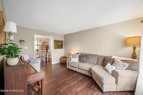 Tiny photo for 7331 Twin Lakes Road, Perrysburg, OH 43551 (MLS # 10001084)