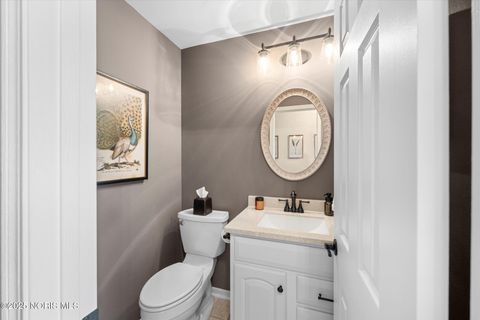 Tiny photo for 7331 Twin Lakes Road, Perrysburg, OH 43551 (MLS # 10001084)