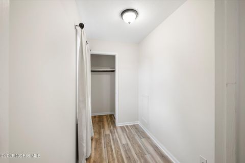 Tiny photo for 7331 Twin Lakes Road, Perrysburg, OH 43551 (MLS # 10001084)