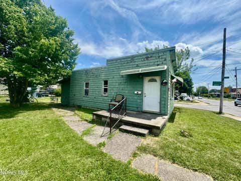 Tiny photo for 5702 Edgewater Drive, Toledo, OH 43611 (MLS # 10010398)