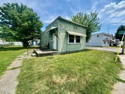 Tiny photo for 5702 Edgewater Drive, Toledo, OH 43611 (MLS # 10010398)