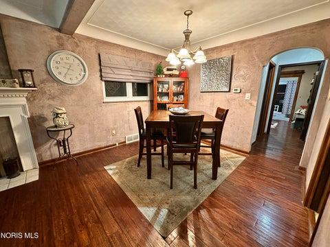 Tiny photo for 539 Ansonia Street, Oregon, OH 43616 (MLS # 10013608)