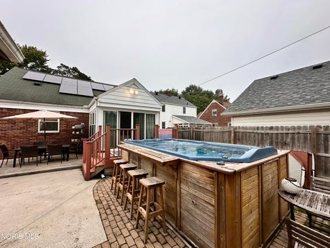 Tiny photo for 539 Ansonia Street, Oregon, OH 43616 (MLS # 10013608)