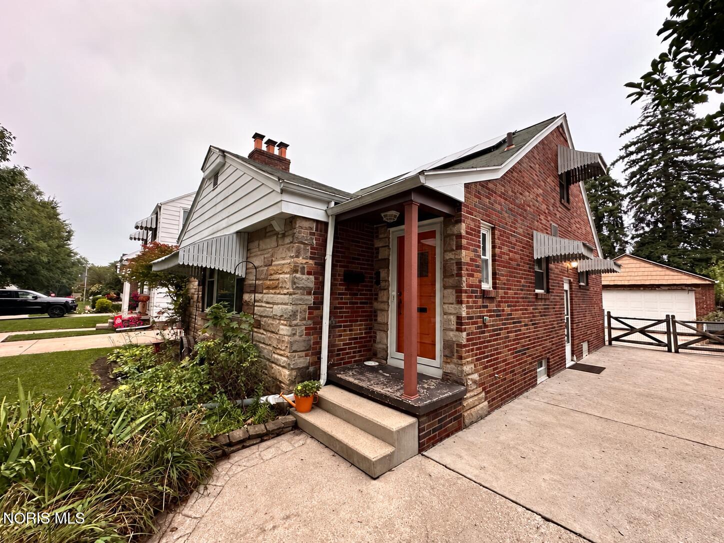 539 Ansonia Street