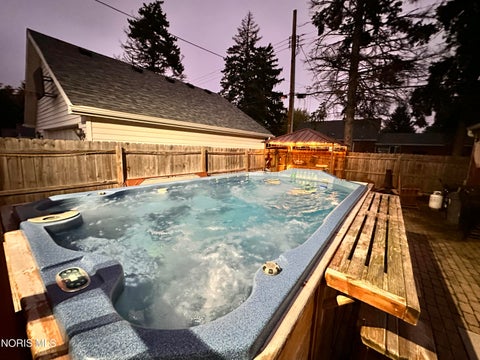 Tiny photo for 539 Ansonia Street, Oregon, OH 43616 (MLS # 10013608)