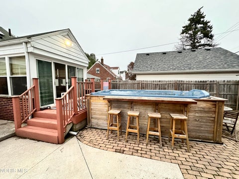 Tiny photo for 539 Ansonia Street, Oregon, OH 43616 (MLS # 10013608)