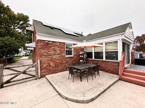 Tiny photo for 539 Ansonia Street, Oregon, OH 43616 (MLS # 10013608)