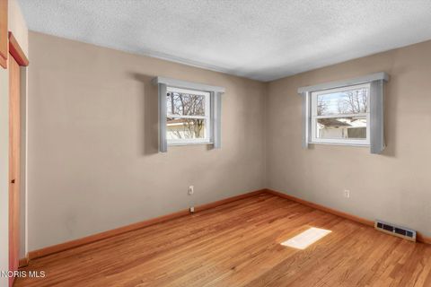 Tiny photo for 4031 Clover Ridge Court, Toledo, OH 43623 (MLS # 10004673)