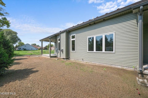 Tiny photo for 19 Shenandoah Circle, Sylvania, OH 43560 (MLS # 10012987)