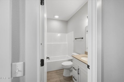 Tiny photo for 19 Shenandoah Circle, Sylvania, OH 43560 (MLS # 10012987)