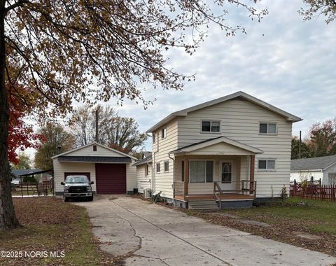Photo of 29453 Harriet Street, Millbury, OH 43447 (MLS # 10000913)