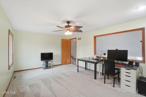 Tiny photo for 2338 Parliament Square, Toledo, OH 43617 (MLS # 10006789)