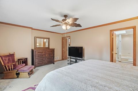 Tiny photo for 2338 Parliament Square, Toledo, OH 43617 (MLS # 10006789)