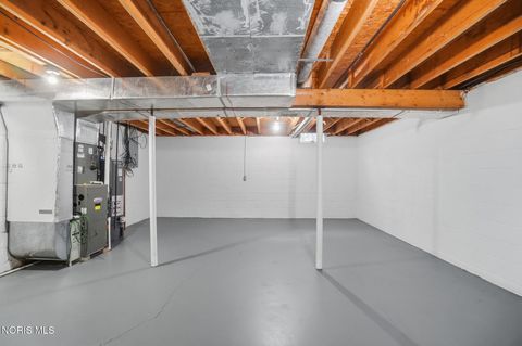 Tiny photo for 2338 Parliament Square, Toledo, OH 43617 (MLS # 10006789)