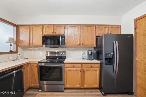 Tiny photo for 2338 Parliament Square, Toledo, OH 43617 (MLS # 10006789)