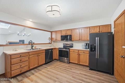 Tiny photo for 2338 Parliament Square, Toledo, OH 43617 (MLS # 10006789)