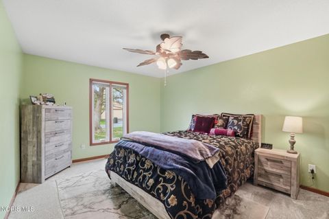 Tiny photo for 2338 Parliament Square, Toledo, OH 43617 (MLS # 10006789)