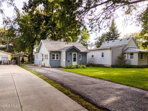 Photo of 3068 123rd Street, Toledo, OH 43611 (MLS # 10013708)