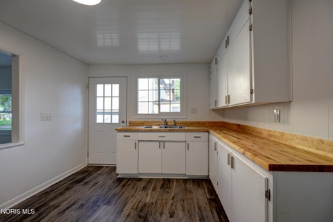 Tiny photo for 3068 123rd Street, Toledo, OH 43611 (MLS # 10013708)