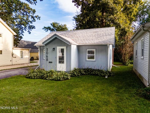Tiny photo for 3068 123rd Street, Toledo, OH 43611 (MLS # 10013708)