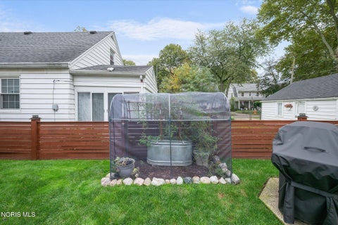 Tiny photo for 1251 Craigwood Road, Toledo, OH 43612 (MLS # 10014868)