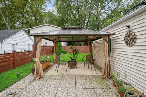 Tiny photo for 1251 Craigwood Road, Toledo, OH 43612 (MLS # 10014868)