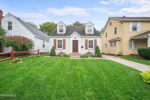 Tiny photo for 1251 Craigwood Road, Toledo, OH 43612 (MLS # 10014868)