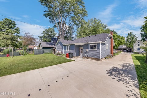 Tiny photo for 749 W Main Street, Napoleon, OH 43545 (MLS # 10009784)