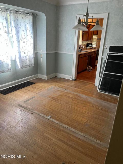 Tiny photo for 3333 Blackstone Drive, Toledo, OH 43608 (MLS # 10008031)
